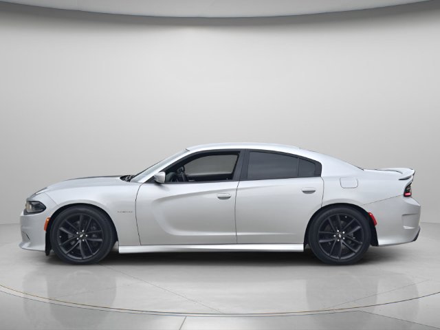 Used 2022 Dodge Charger R/T w/ Plus Group RWD image 3
