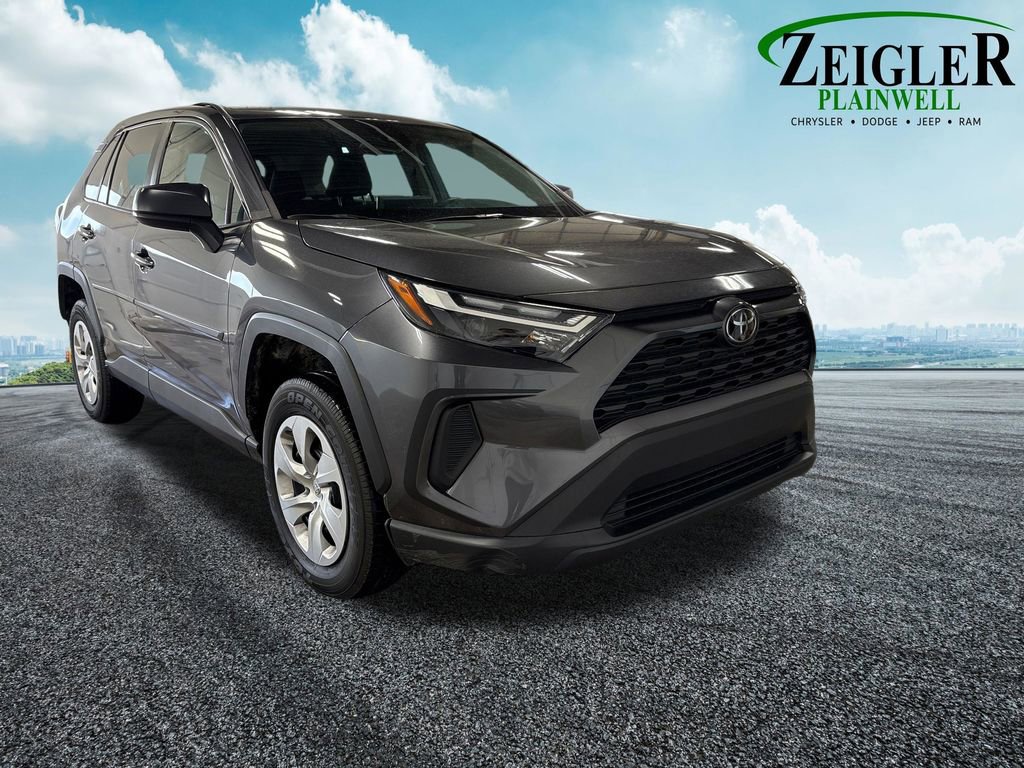 Used 2023 Toyota RAV4 LE image 14