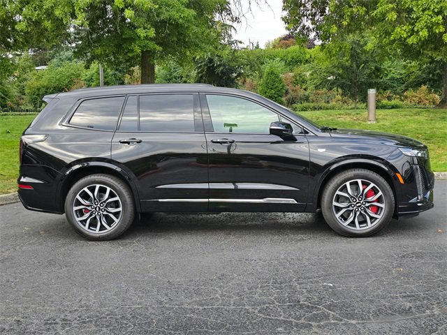 New 2025 Cadillac XT6 Sport image 6