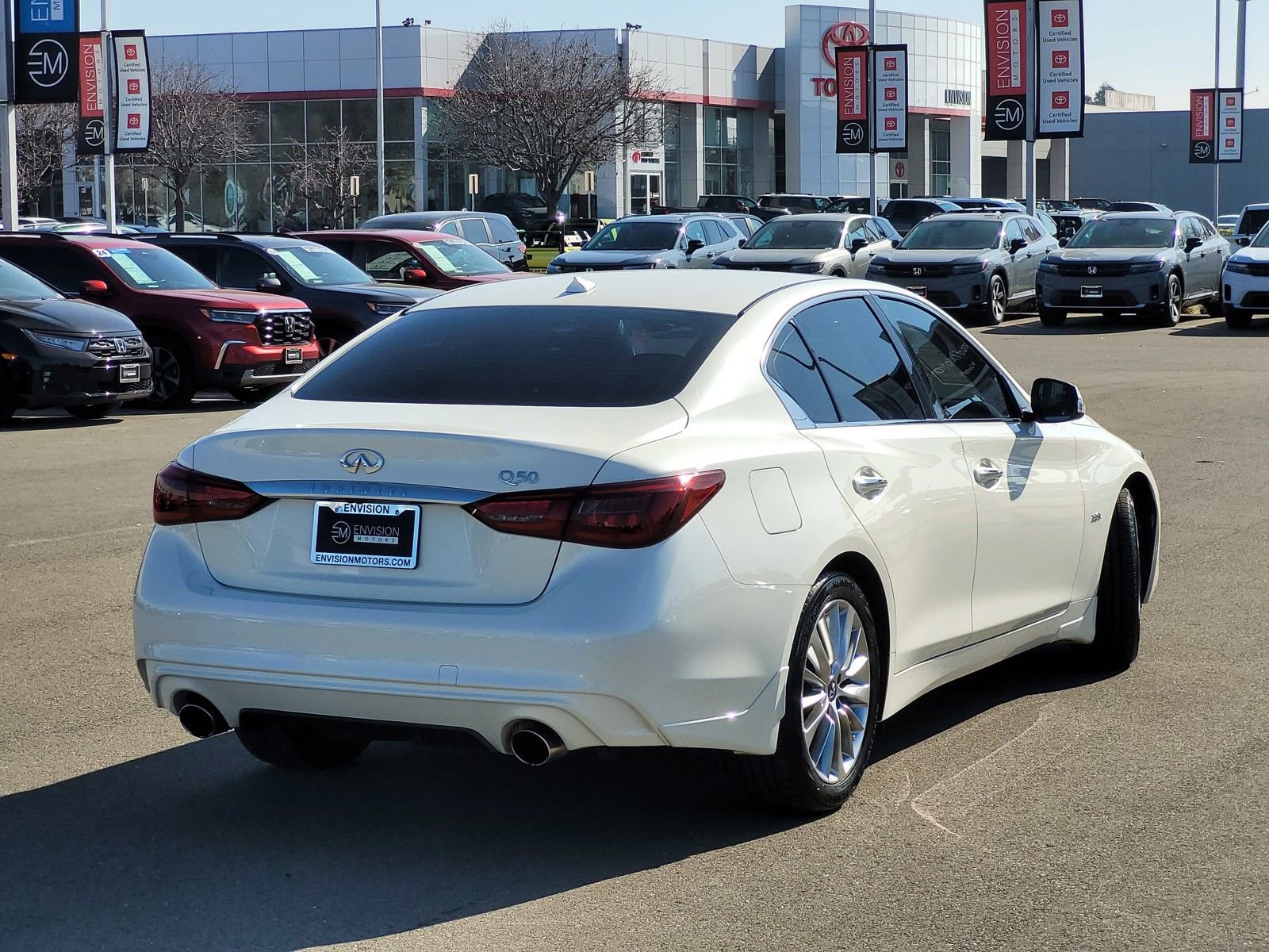 Used 2019 INFINITI Q50 Luxe w/ Essential Package (3.0T Luxe) image 5