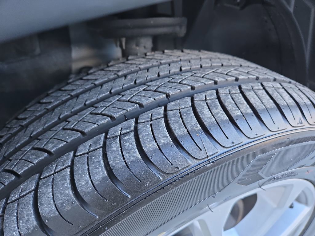 Used 2022 Jeep Compass Latitude image 11