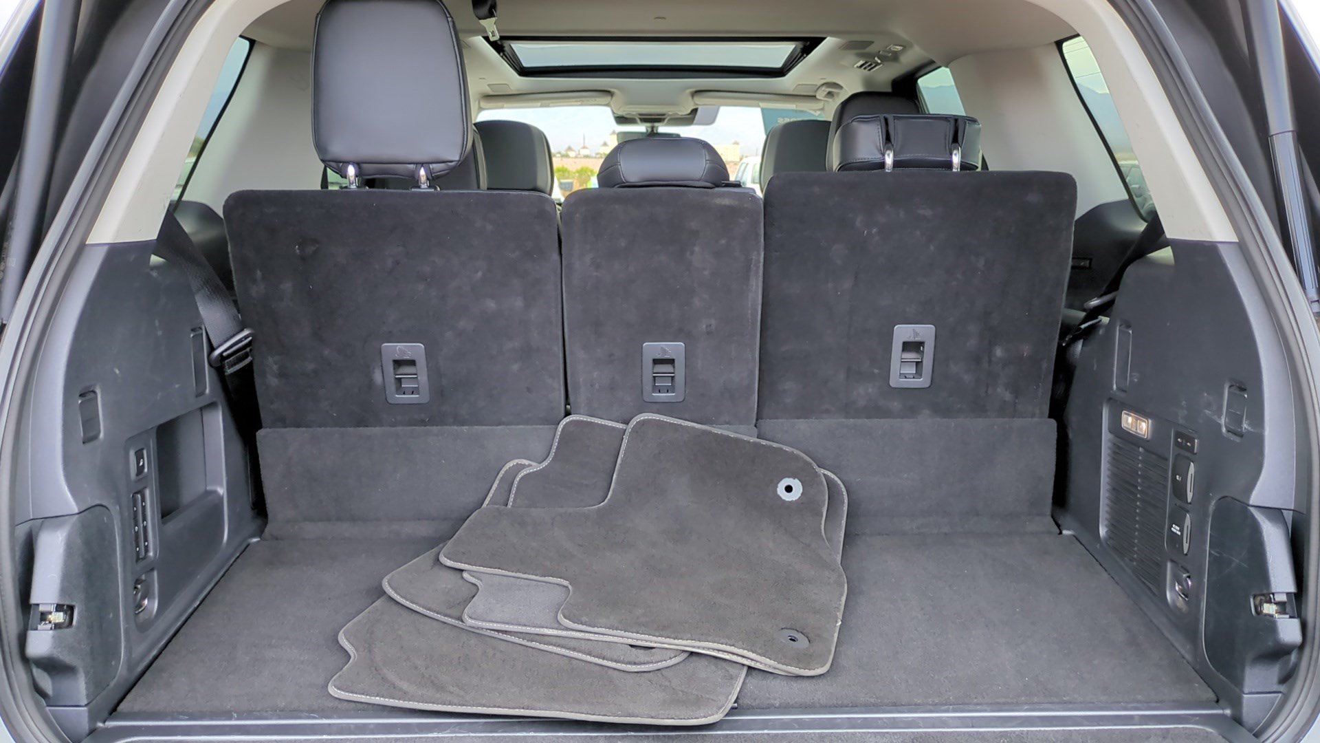Used 2025 Lincoln Navigator Reserve AWD/4WD image 30