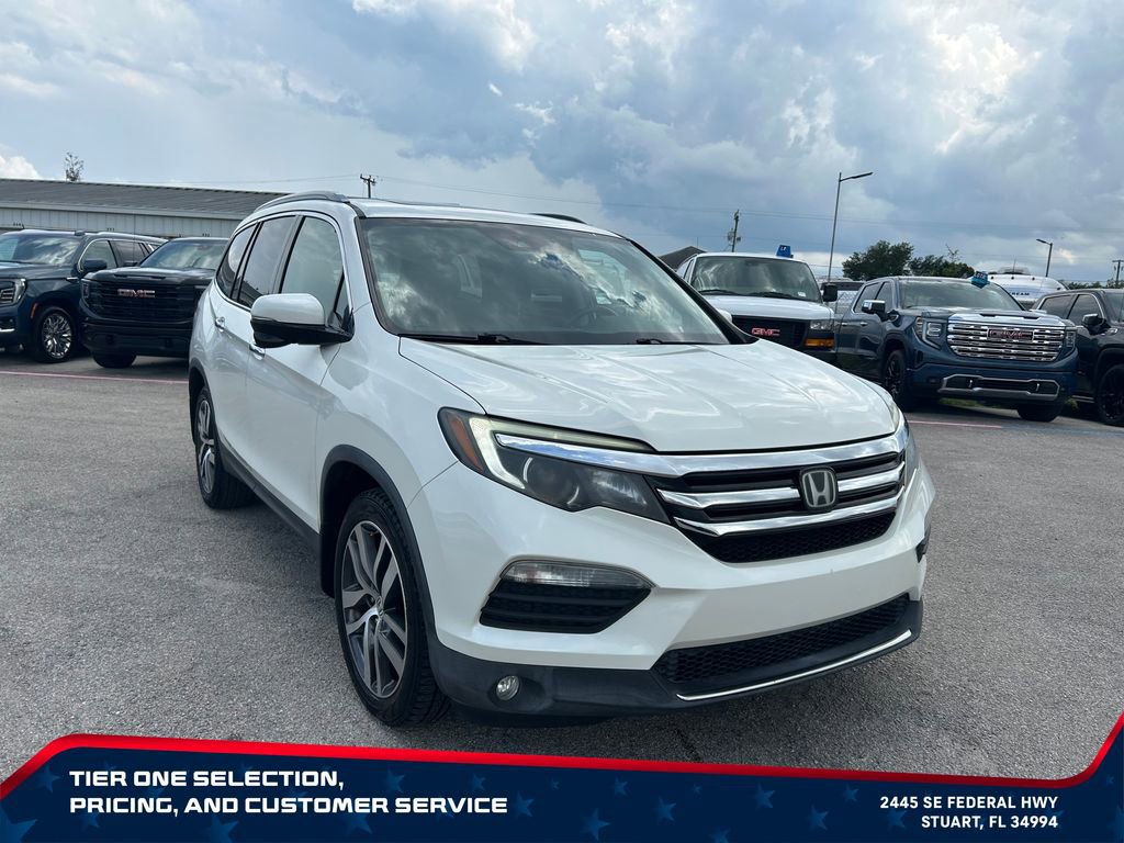 Used 2017 Honda Pilot Touring image 7