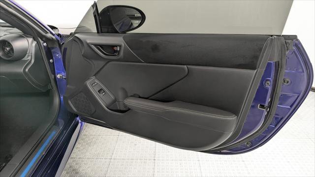 Used 2023 Toyota GR86 Premium w/ ALL Weather Mat Package (TMS) RWD image 18