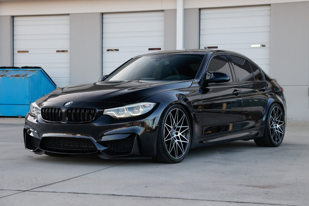 Used 2018 BMW M3 Coupe w/ Competition Package image 5