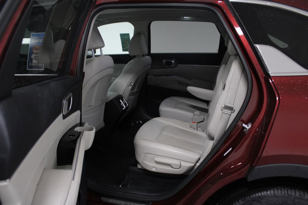Used 2024 Kia Sorento SX image 24