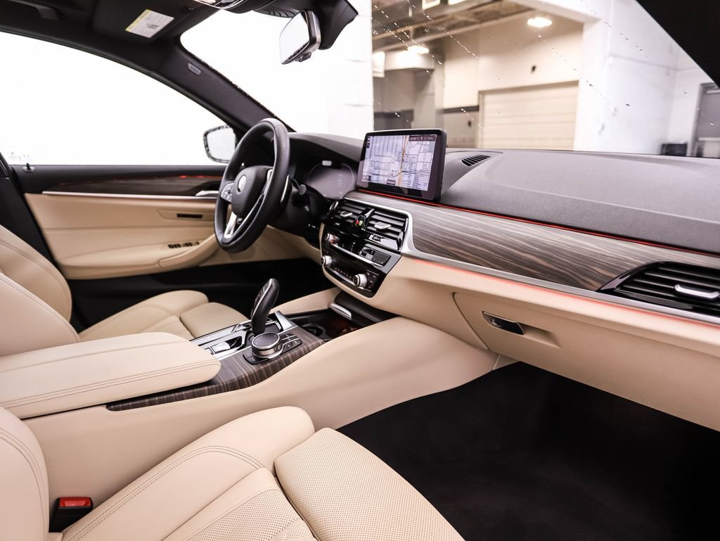 Certified 2023 BMW 530i xDrive AWD/4WD image 29