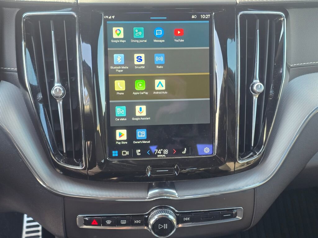 Used 2022 Volvo XC60 T8 R-Design w/ Advanced Package image 14