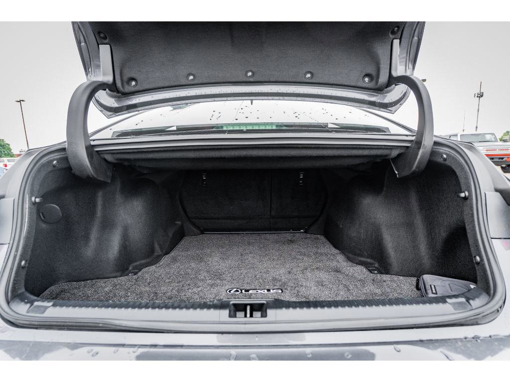 Used 2024 Lexus IS 300 w/ Premium Package image 31