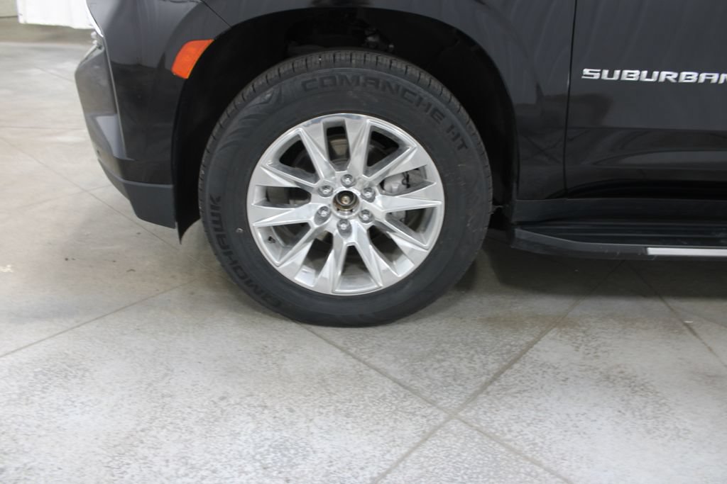 Used 2024 Chevrolet Suburban Premier AWD/4WD image 37