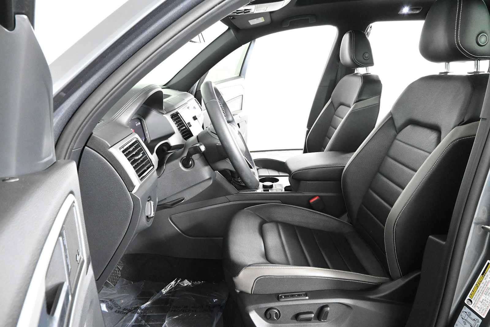 Used 2021 Volkswagen Atlas Cross Sport SEL Premium AWD/4WD image 21