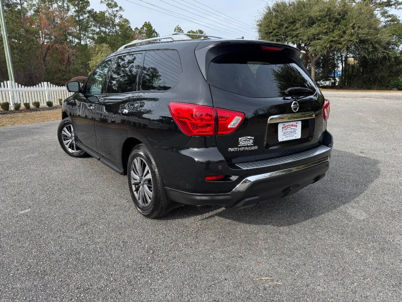 Used 2018 Nissan Pathfinder SL image 31