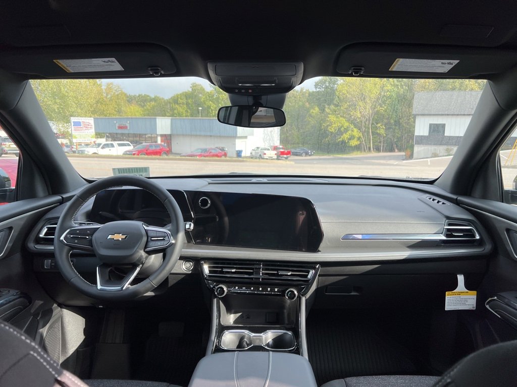 New 2026 Chevrolet Traverse LT w/ LPO, Floor Liner Package image 10