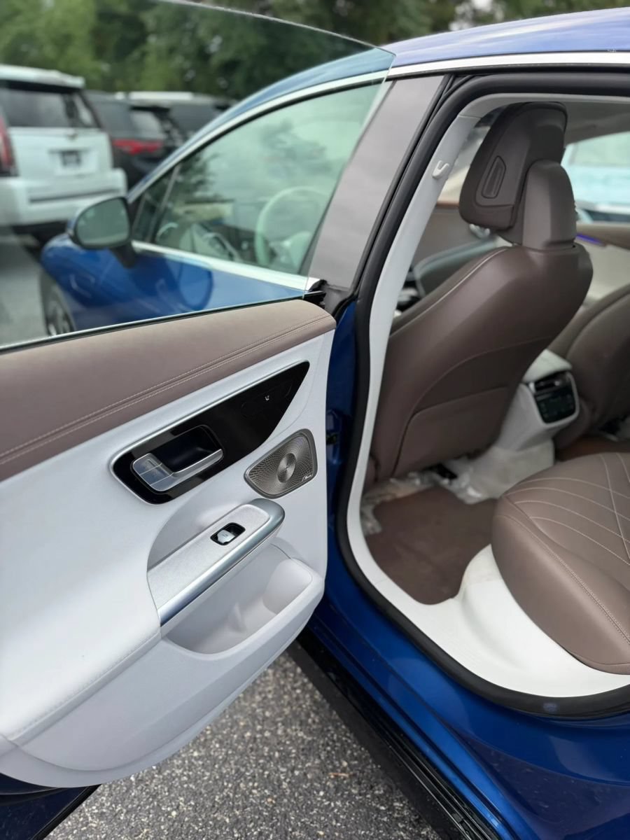 Used 2023 Mercedes-Benz EQE 350+ 4MATIC Sedan image 18