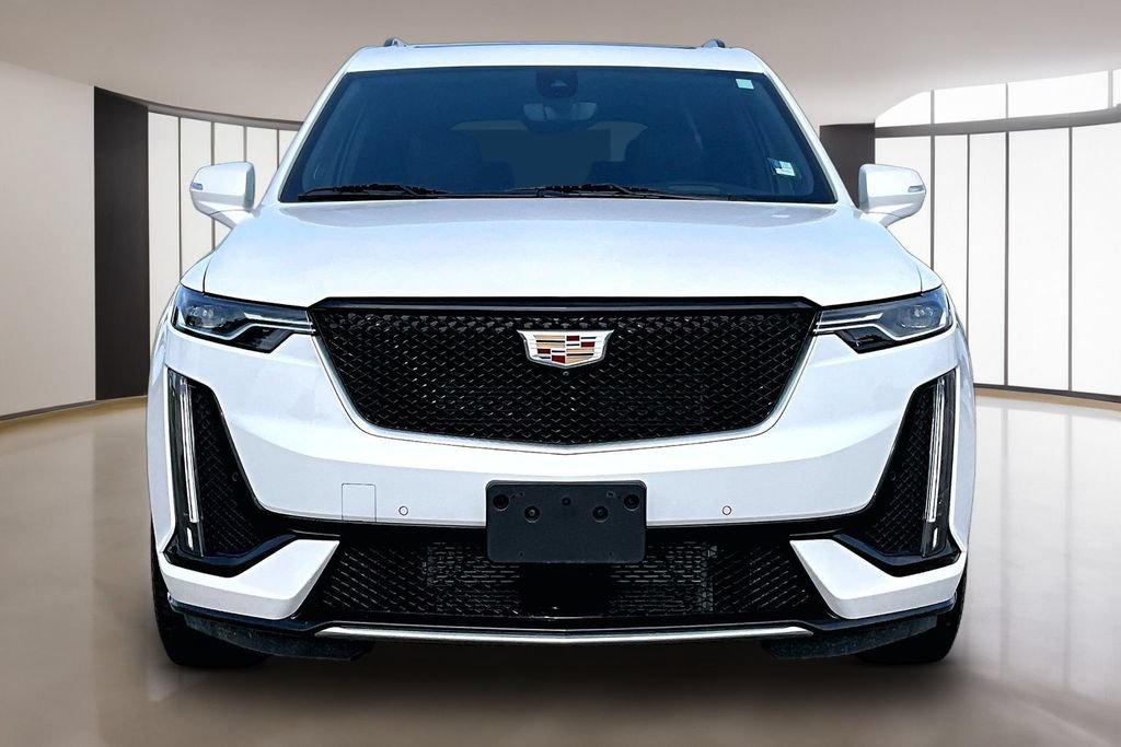 Certified 2024 Cadillac XT6 Sport w/ Technology Package AWD/4WD image 3