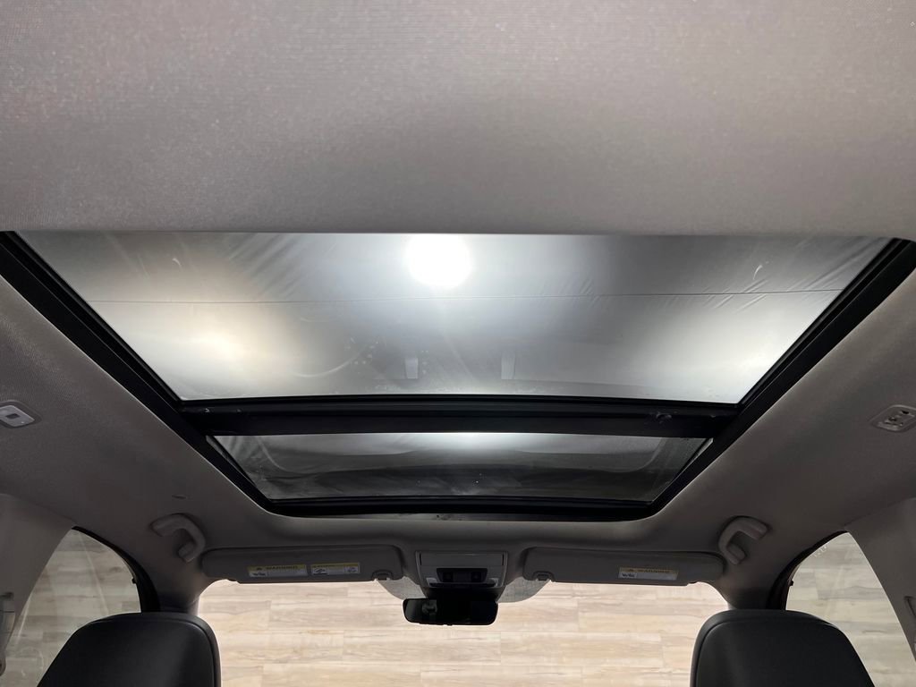 Used 2023 Honda Pilot Touring image 16