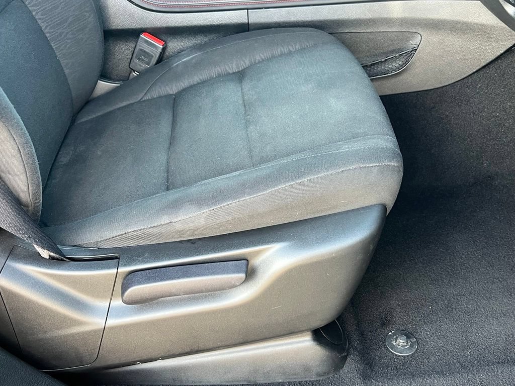Used 2025 Dodge Durango GT RWD image 16