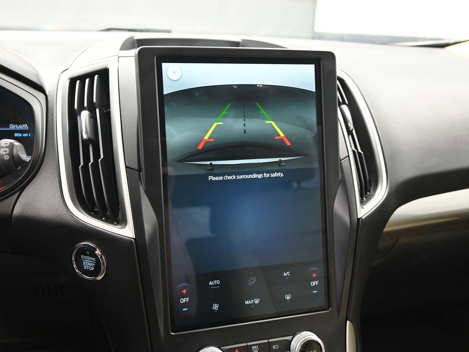 Used 2023 Ford Edge SE AWD/4WD image 14