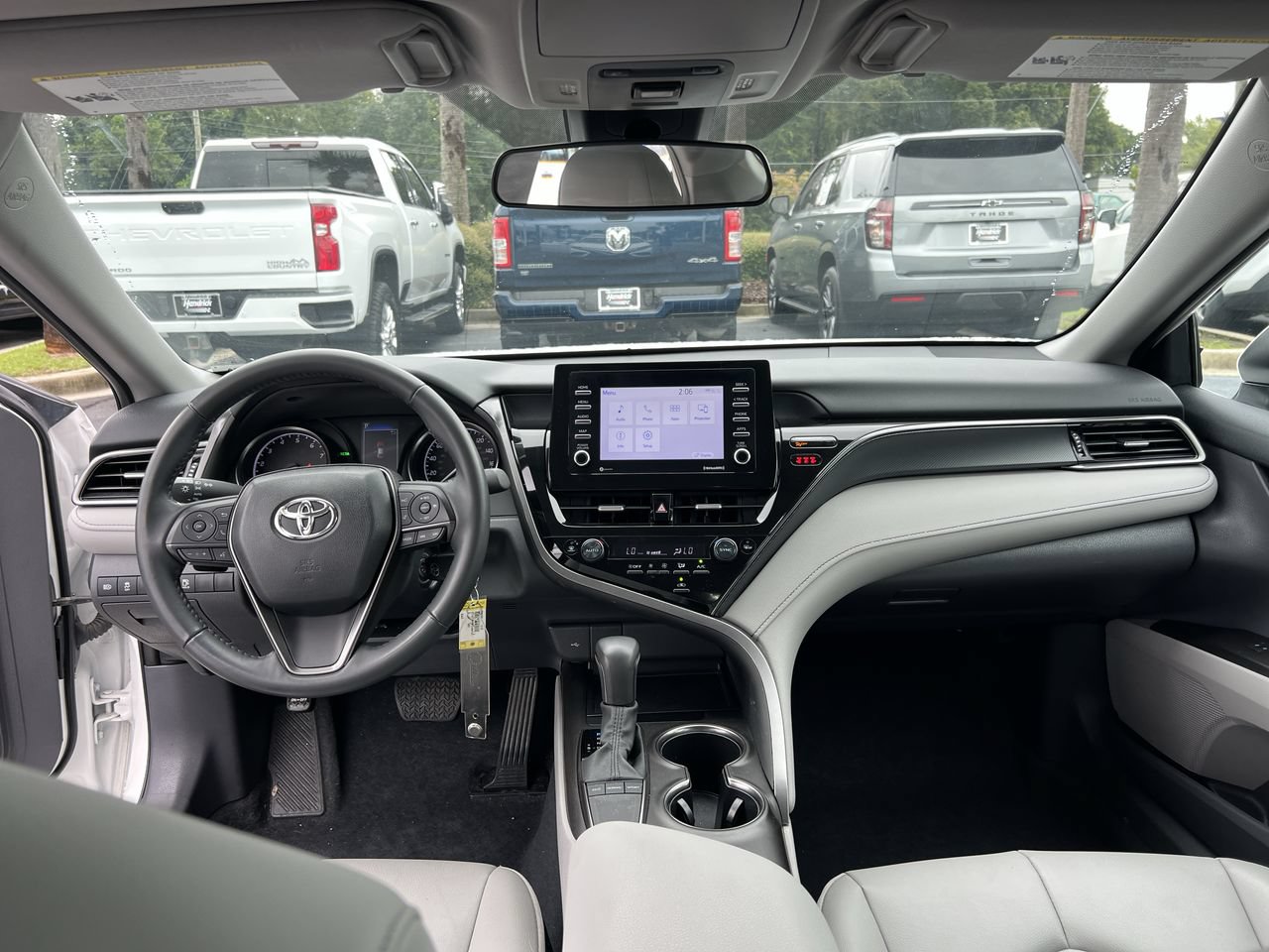 Used 2024 Toyota Camry SE FWD image 31
