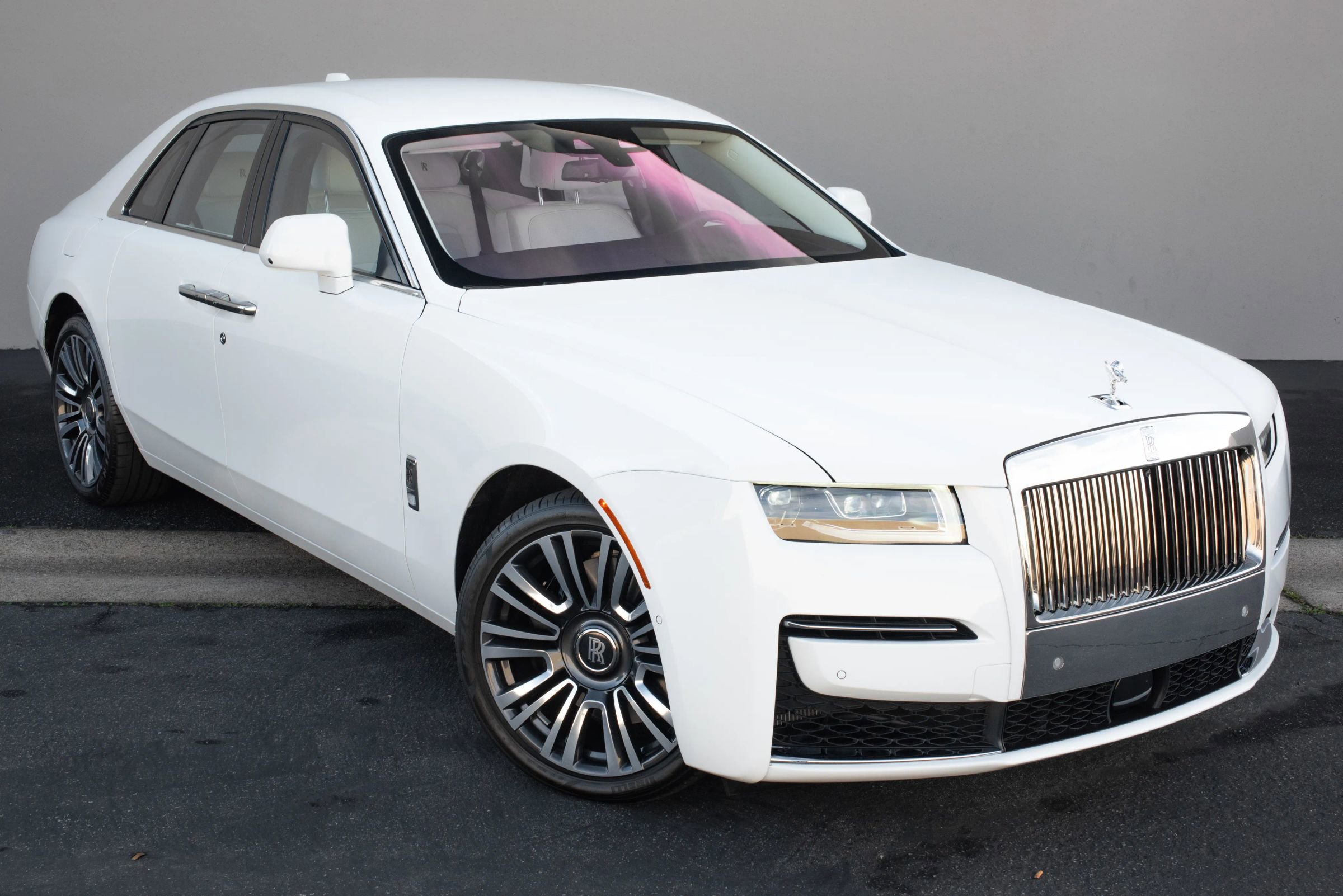 Used 2024 Rolls-Royce Ghost image 6