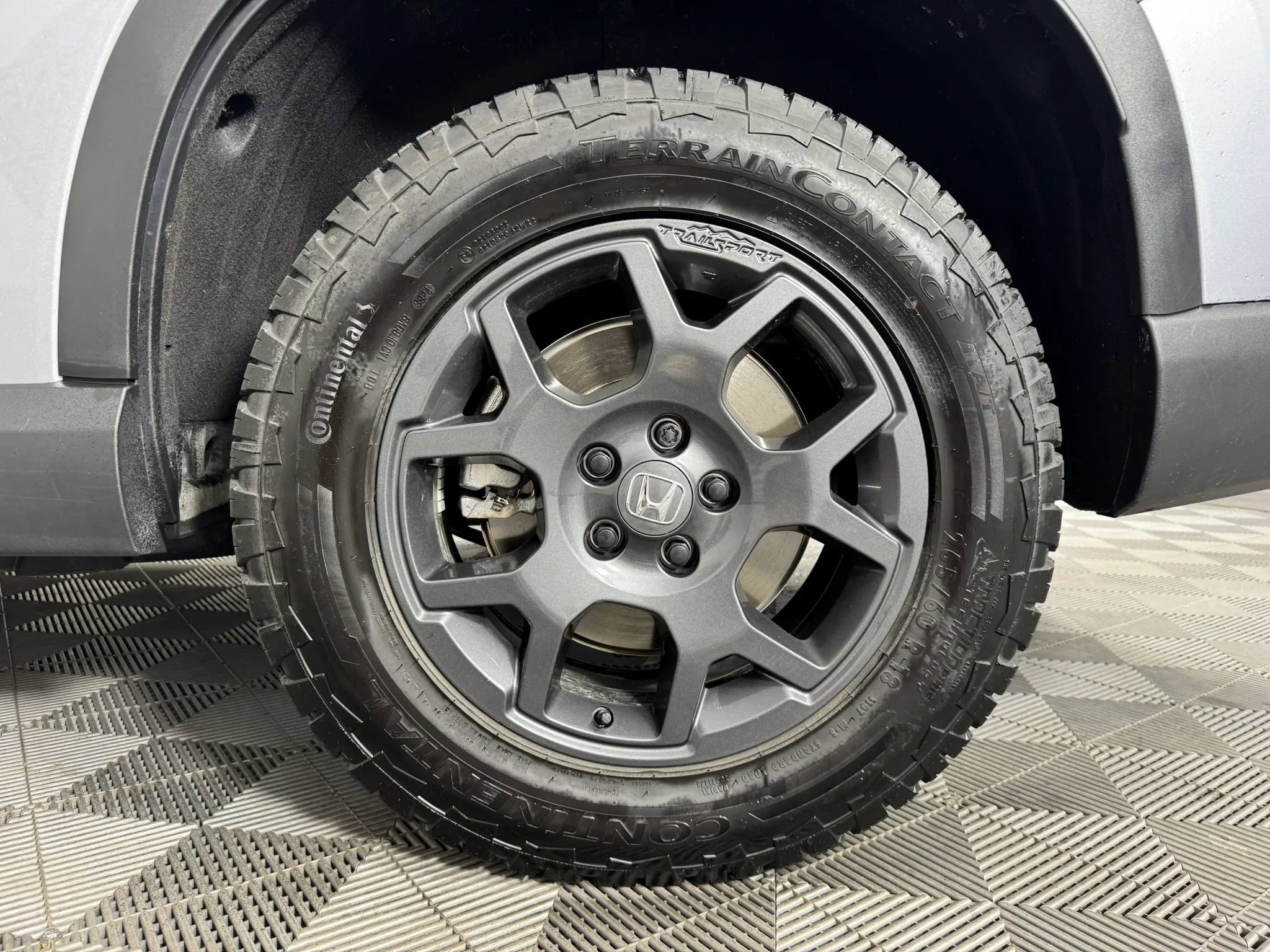 Used 2025 Honda Pilot TrailSport image 51