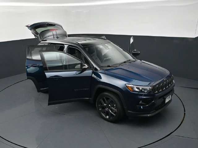 New 2026 Jeep Compass Limited AWD/4WD image 28