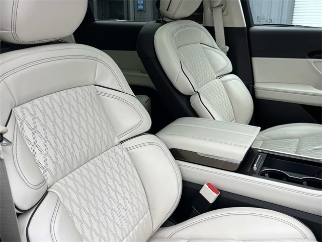 Used 2024 Lincoln Nautilus Black Label w/ Jet Appearance Package (87T) image 27