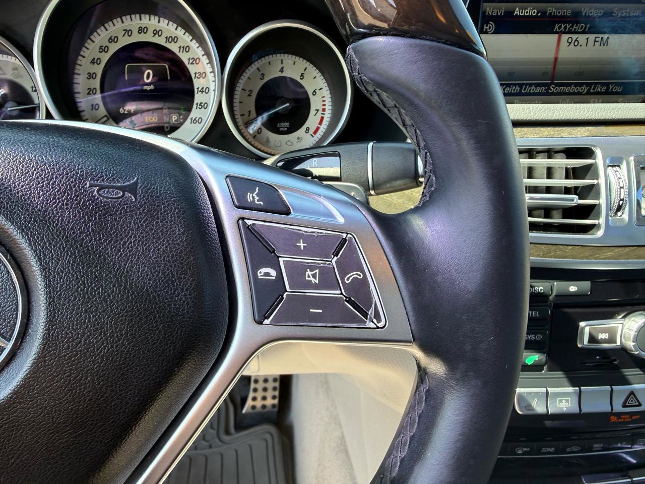 Used 2014 Mercedes-Benz E 350 E350 Sedan image 17