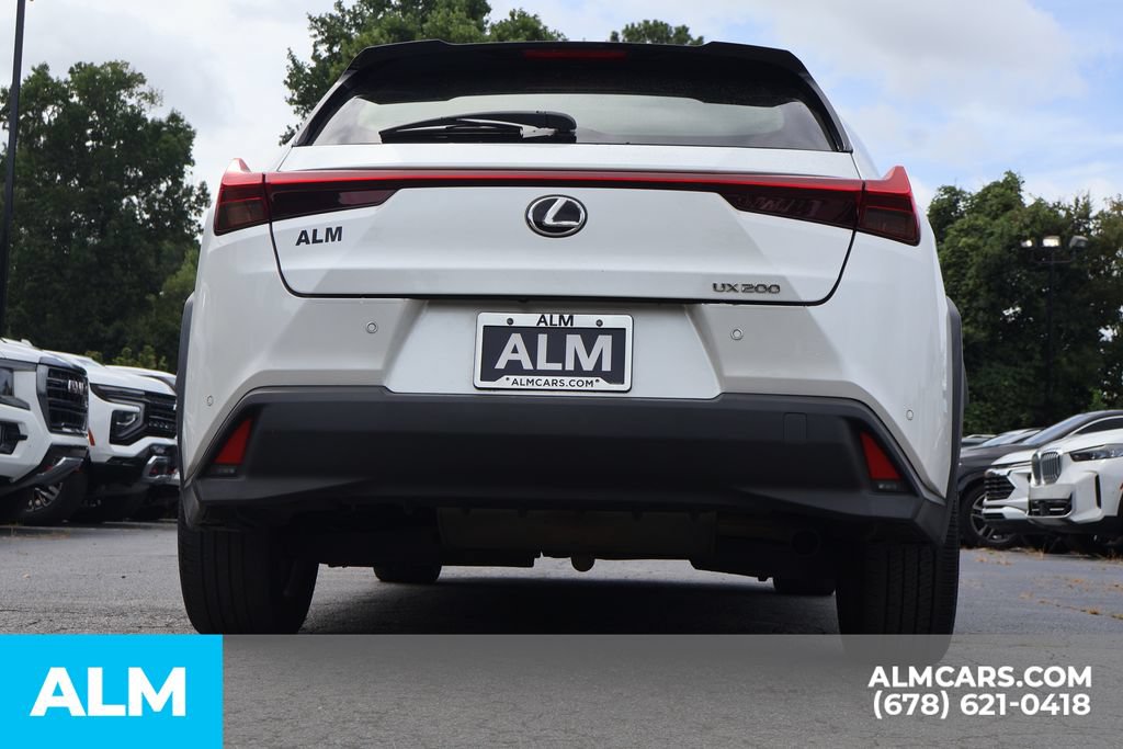 Used 2021 Lexus UX 200 w/ Accessory Package (Z2) FWD image 7