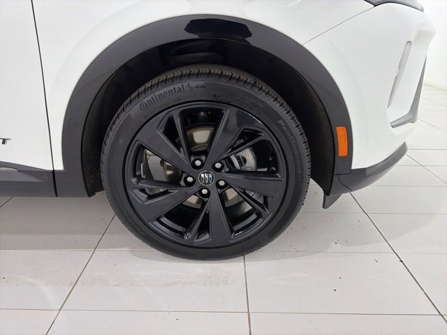 Used 2024 Buick Envision Sport Touring image 43