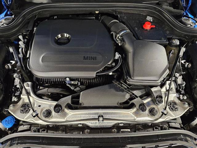 Used 2025 MINI Cooper 2-Door Hardtop FWD image 22