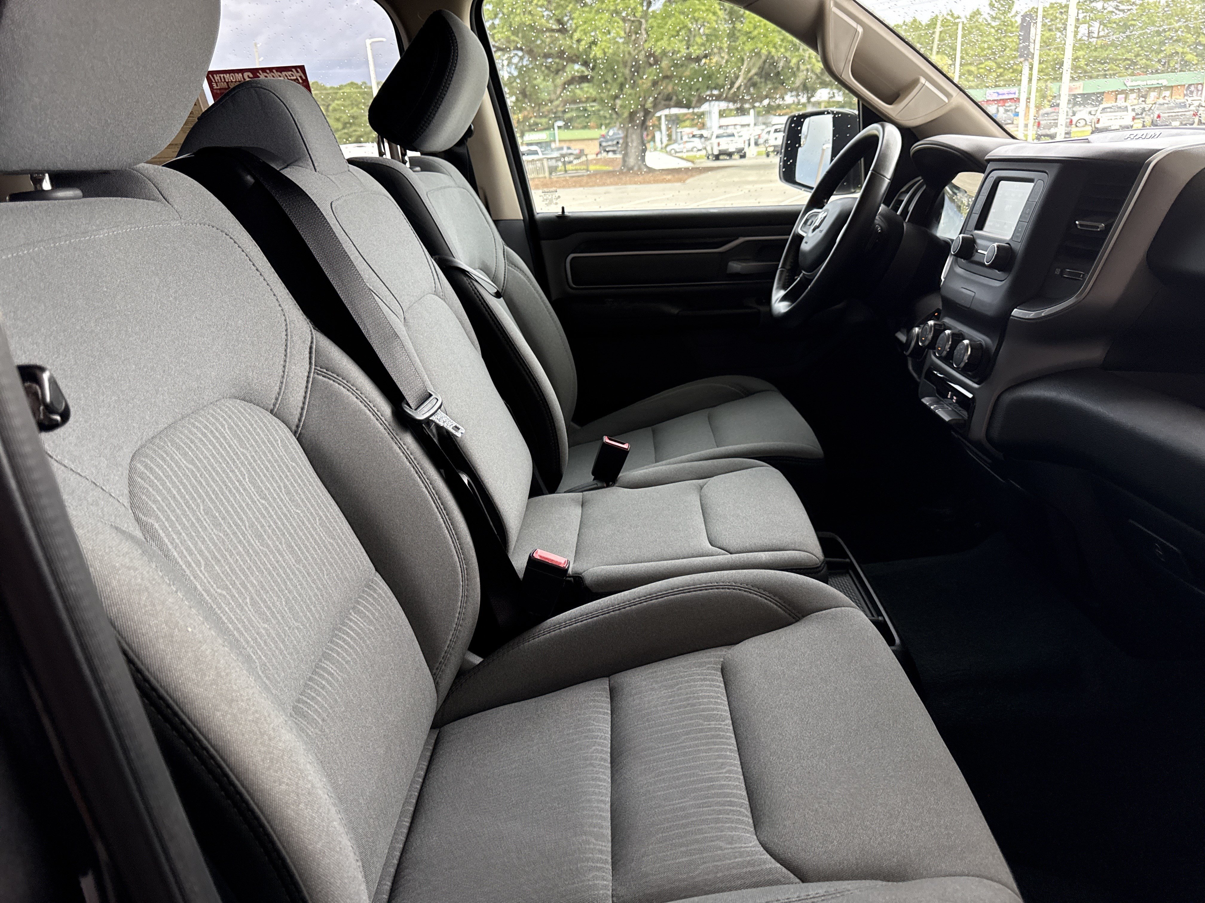 Used 2019 RAM 1500 Big Horn RWD image 32