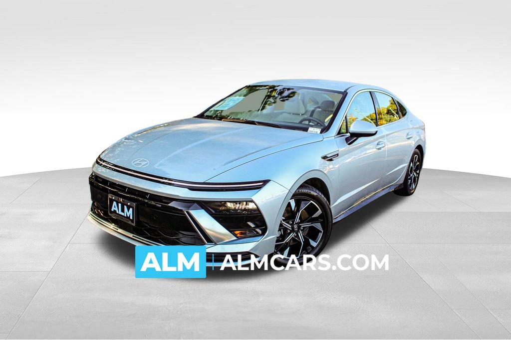 Used 2025 Hyundai Sonata SEL FWD image 1