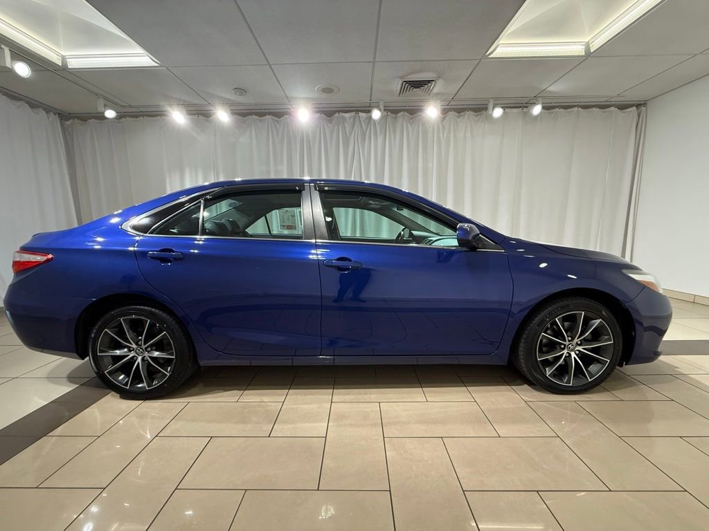 Used 2015 Toyota Camry XSE w/ Moonroof Package FWD image 6