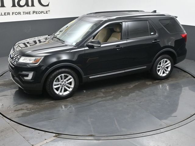 Used 2017 Ford Explorer XLT FWD image 43
