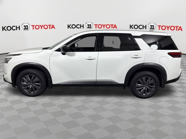 Used 2024 Nissan Pathfinder S AWD/4WD image 4