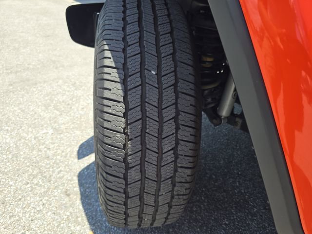 Used 2020 Jeep Wrangler Unlimited Sahara AWD/4WD image 32