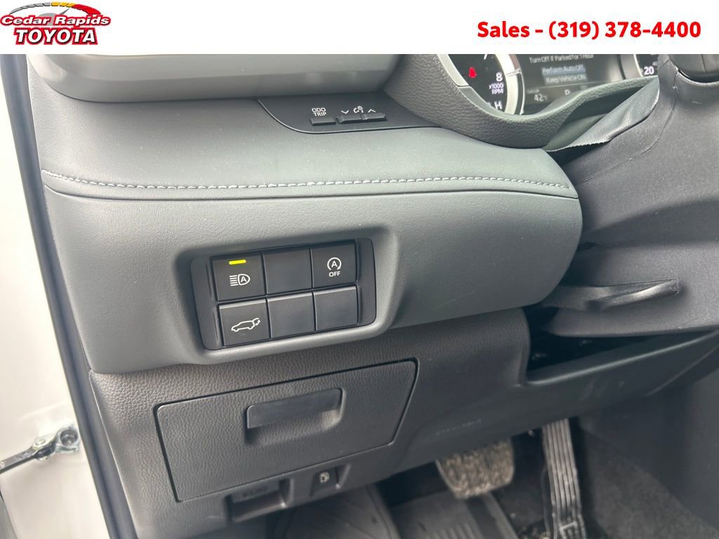 New 2026 Toyota Highlander XLE image 25