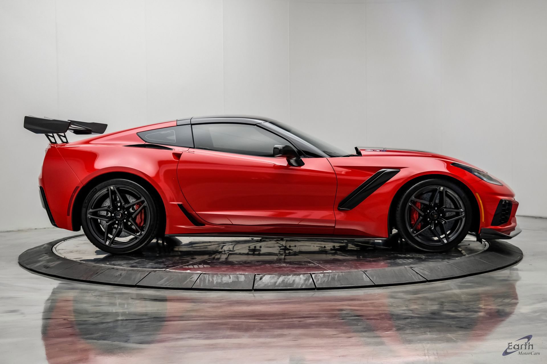 Used 2019 Chevrolet Corvette ZR1 RWD image 27
