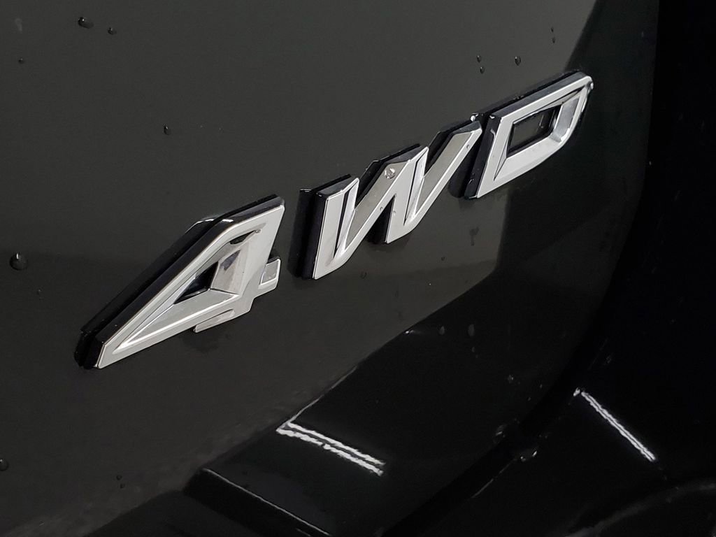 Used 2023 Ford Explorer XLT AWD/4WD image 24