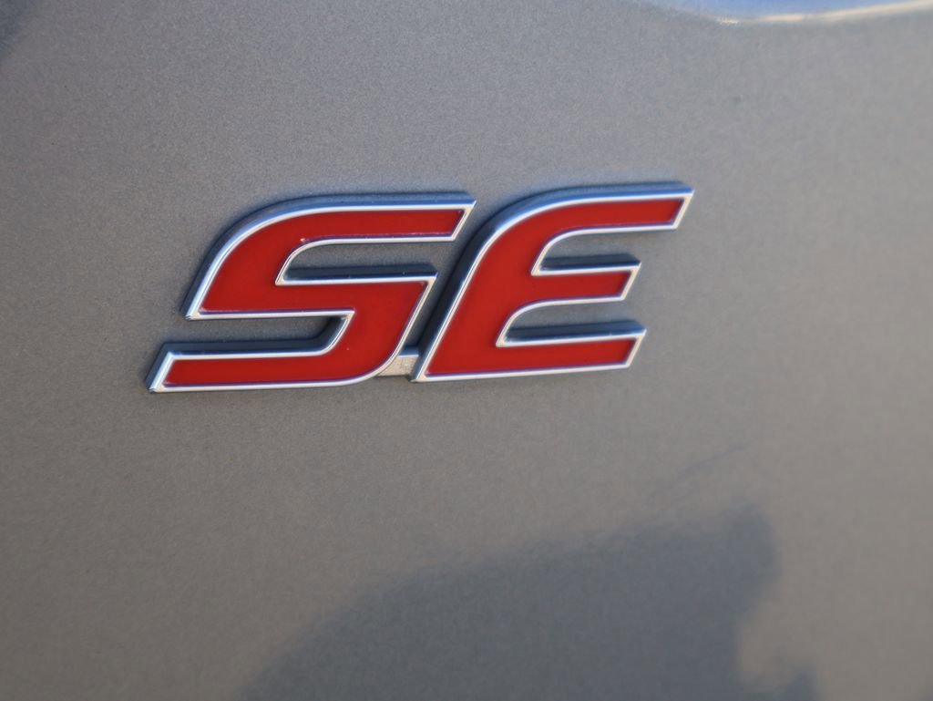 Used 2020 Toyota Corolla SE w/ Carpet Mat Package (TMS) image 6