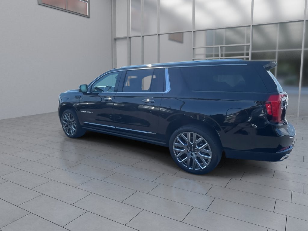New 2026 GMC Yukon XL Denali Ultimate w/ LPO, Illumination Package AWD/4WD image 5
