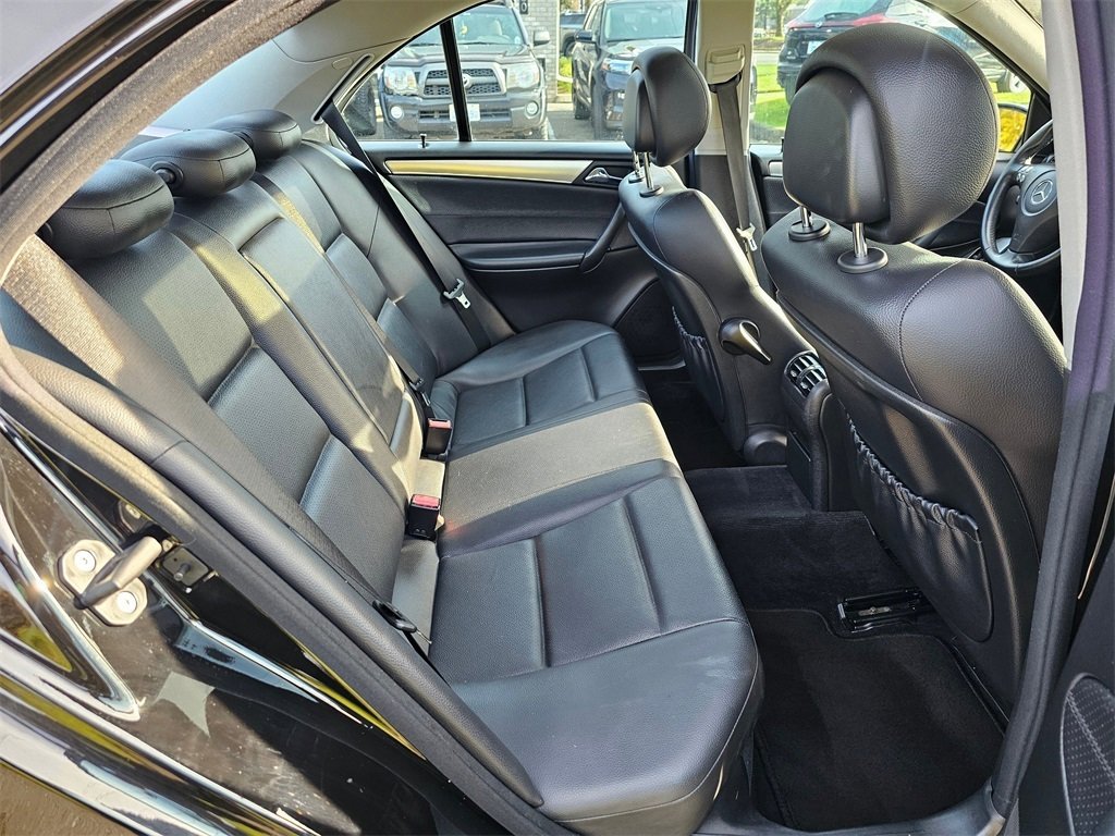 Used 2006 Mercedes-Benz C 230 Sedan image 30