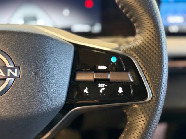 Used 2023 Nissan Ariya AWD image 26