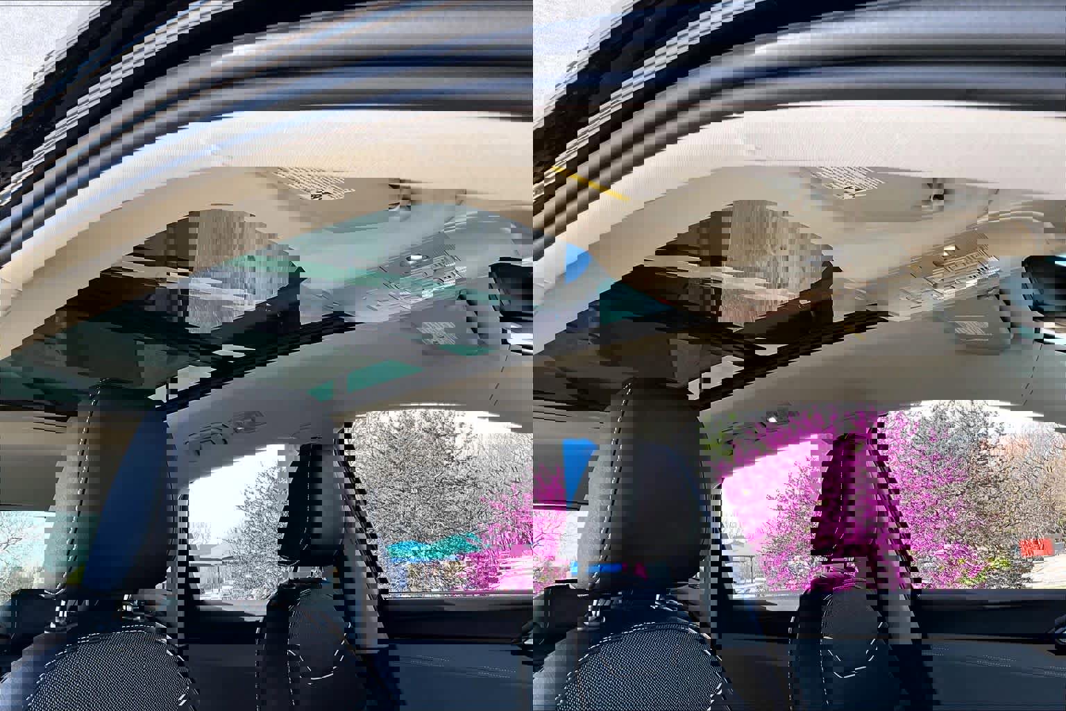 Used 2024 Volkswagen Taos SE image 14