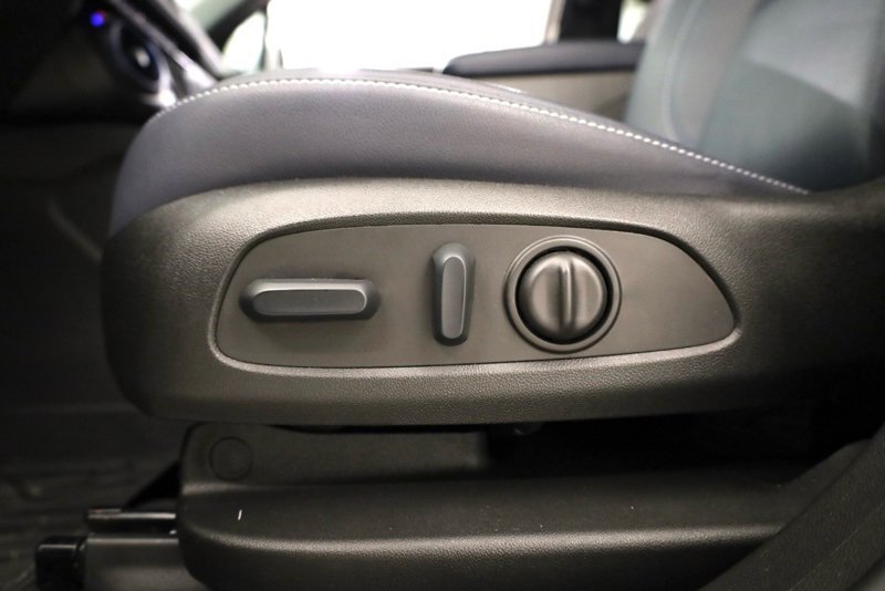 Used 2025 Chevrolet Blazer RS w/ Driver Confidence II Package image 11