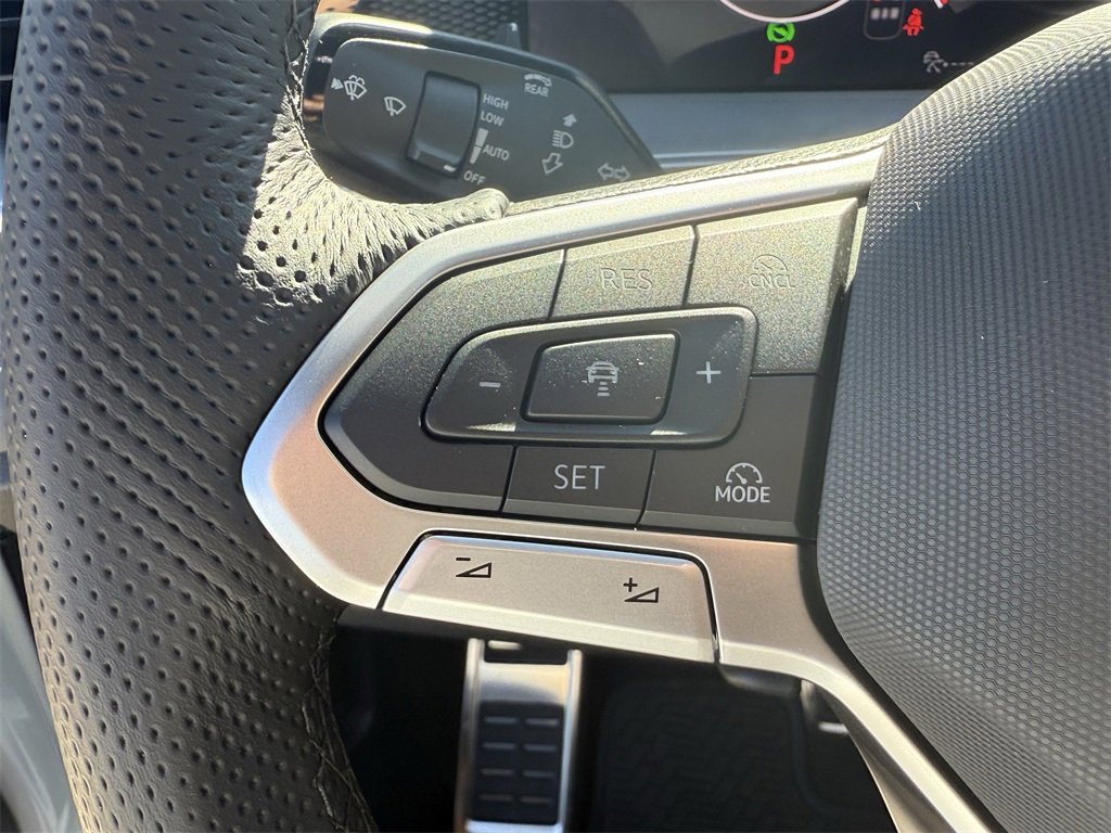 New 2026 Volkswagen Tiguan SE R-Line image 16