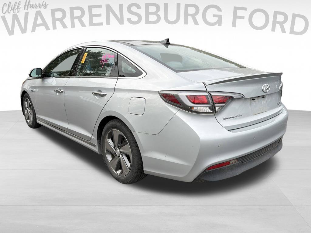 Used 2017 Hyundai Sonata Limited w/ Ultimate Package 02 FWD image 5