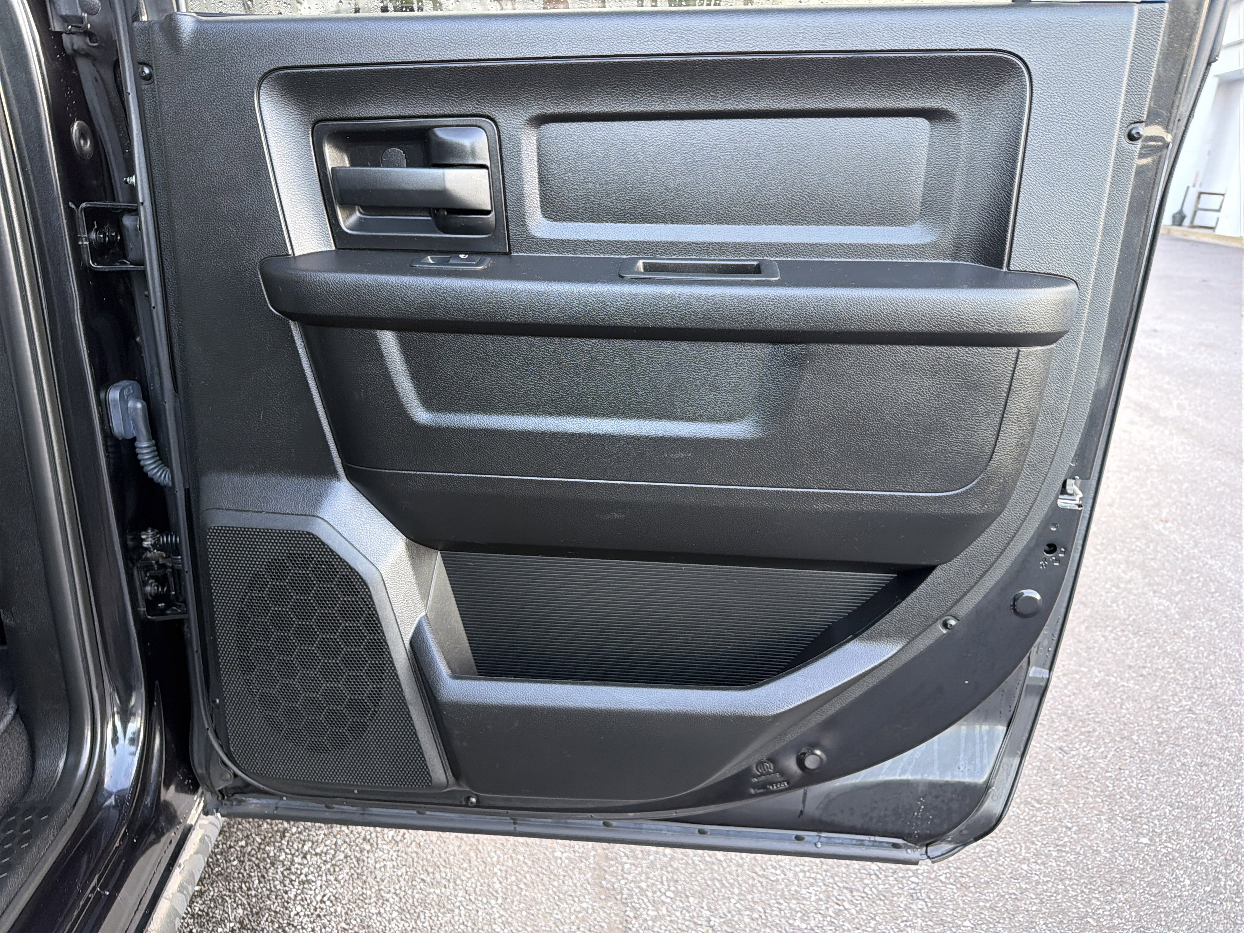 Used 2019 RAM 1500 Express w/ Express Value Package image 17