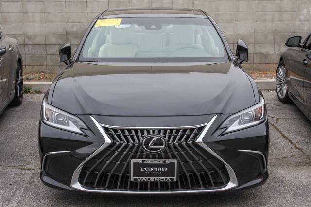 Certified 2022 Lexus ES 350 w/ Premium Package FWD image 2